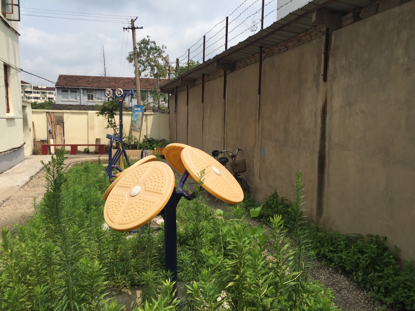 白鶴社區(qū)健身點(diǎn)