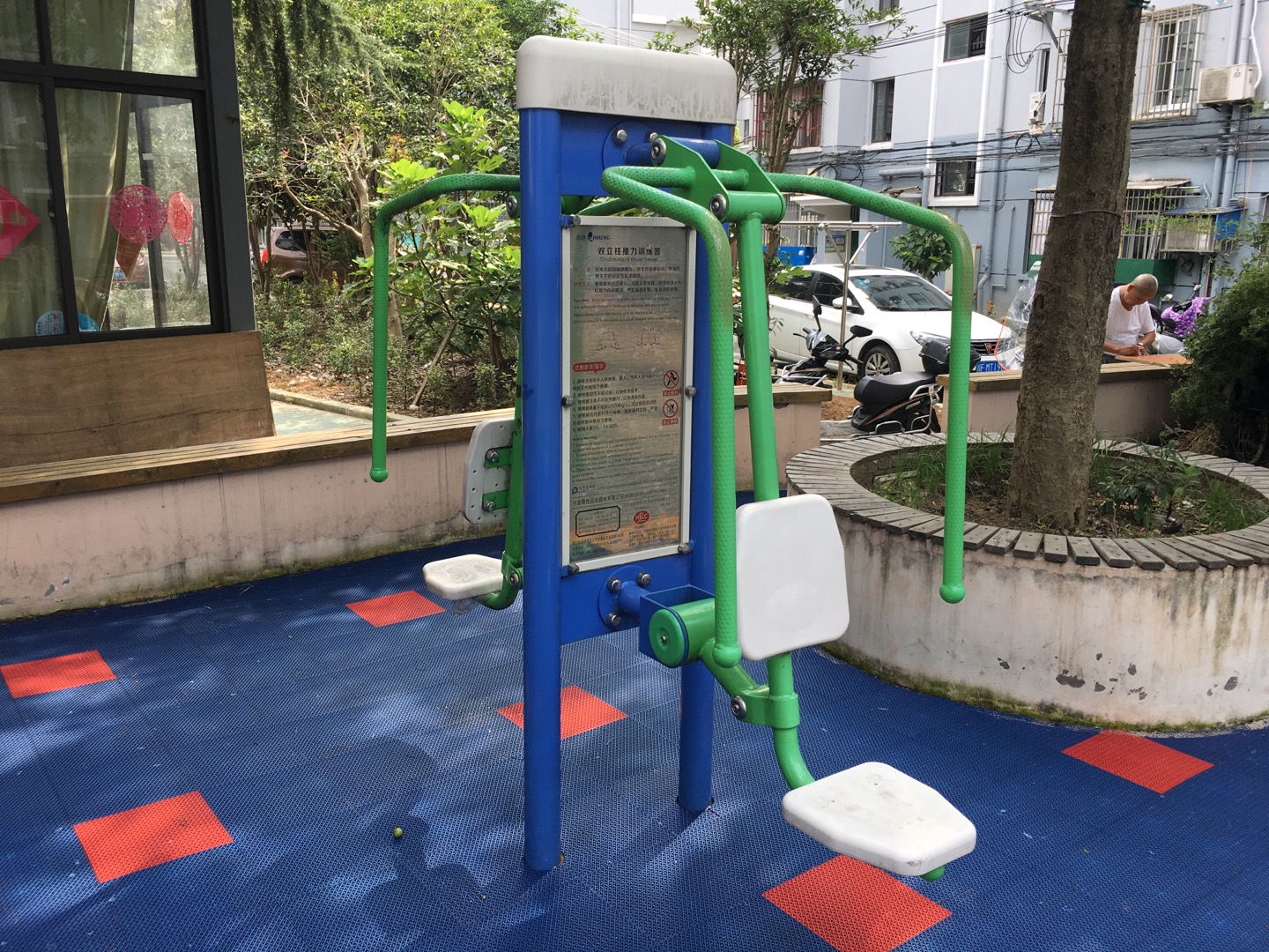 雙立柱前推訓練器