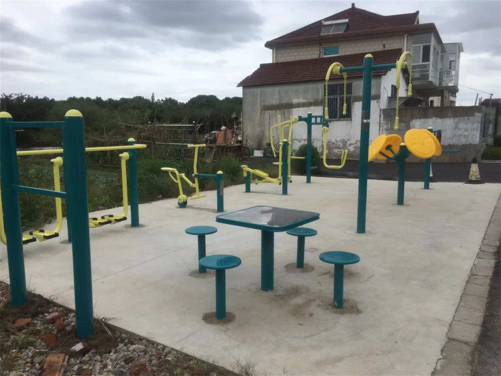 向陽(yáng)村高家組健身點(diǎn)