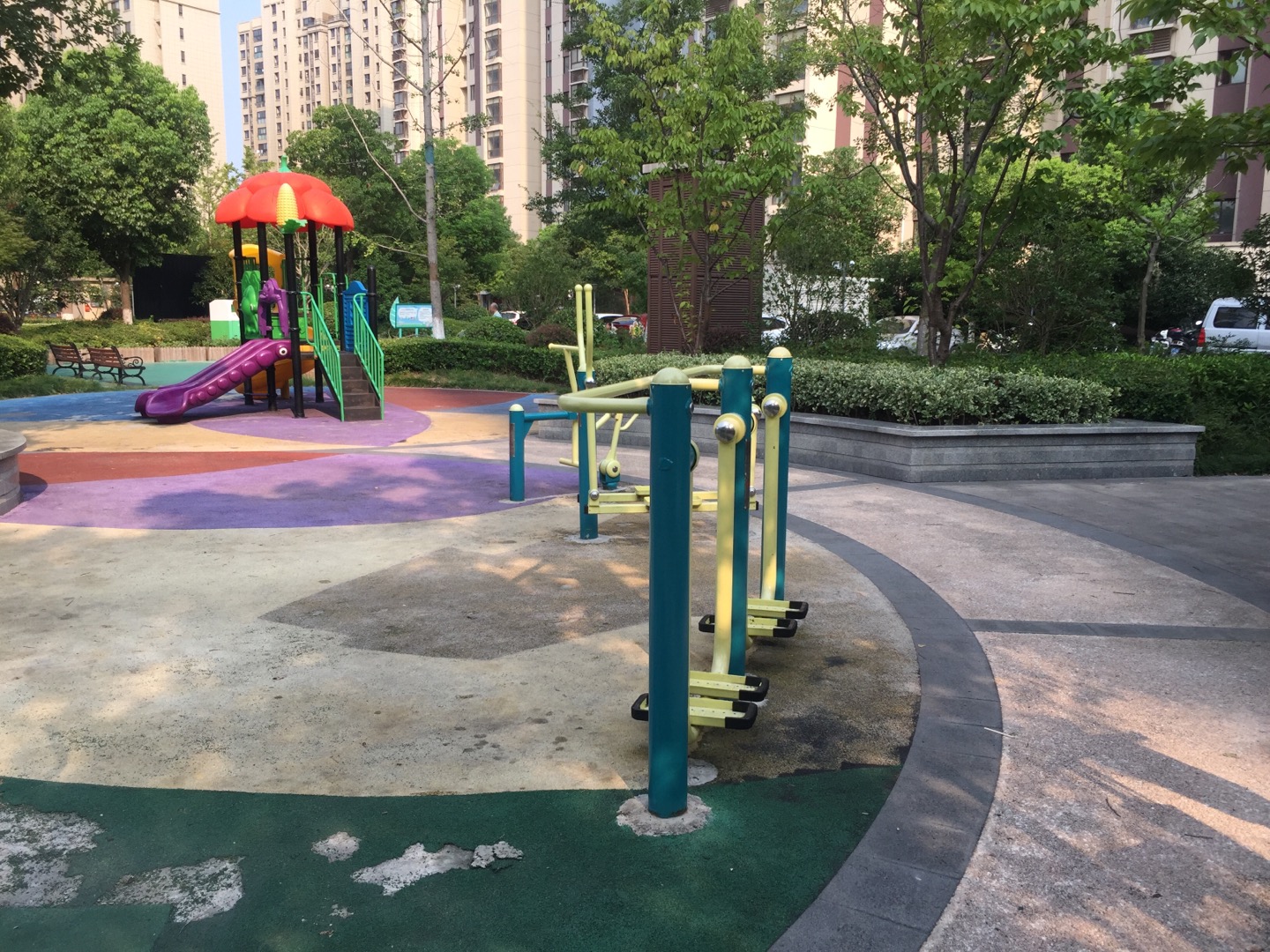 勞動(dòng)街社區(qū)健身點(diǎn)（3）