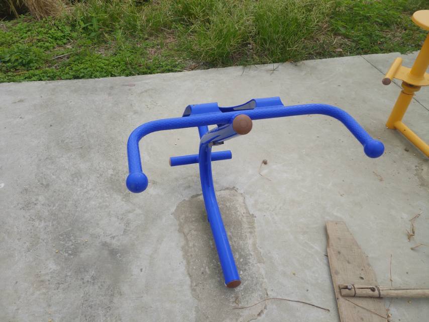 背肌訓(xùn)練器