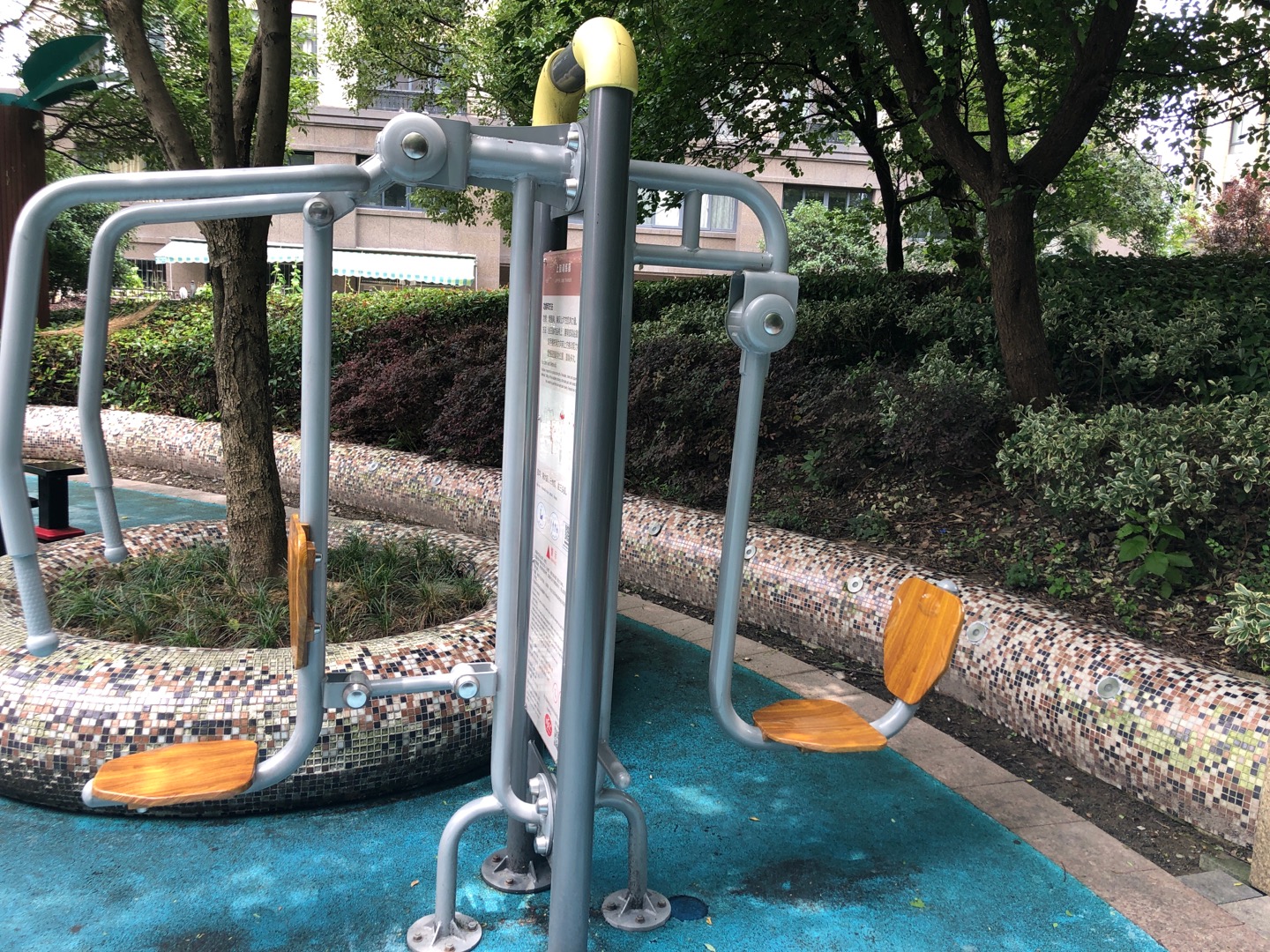 上下肢訓(xùn)練器