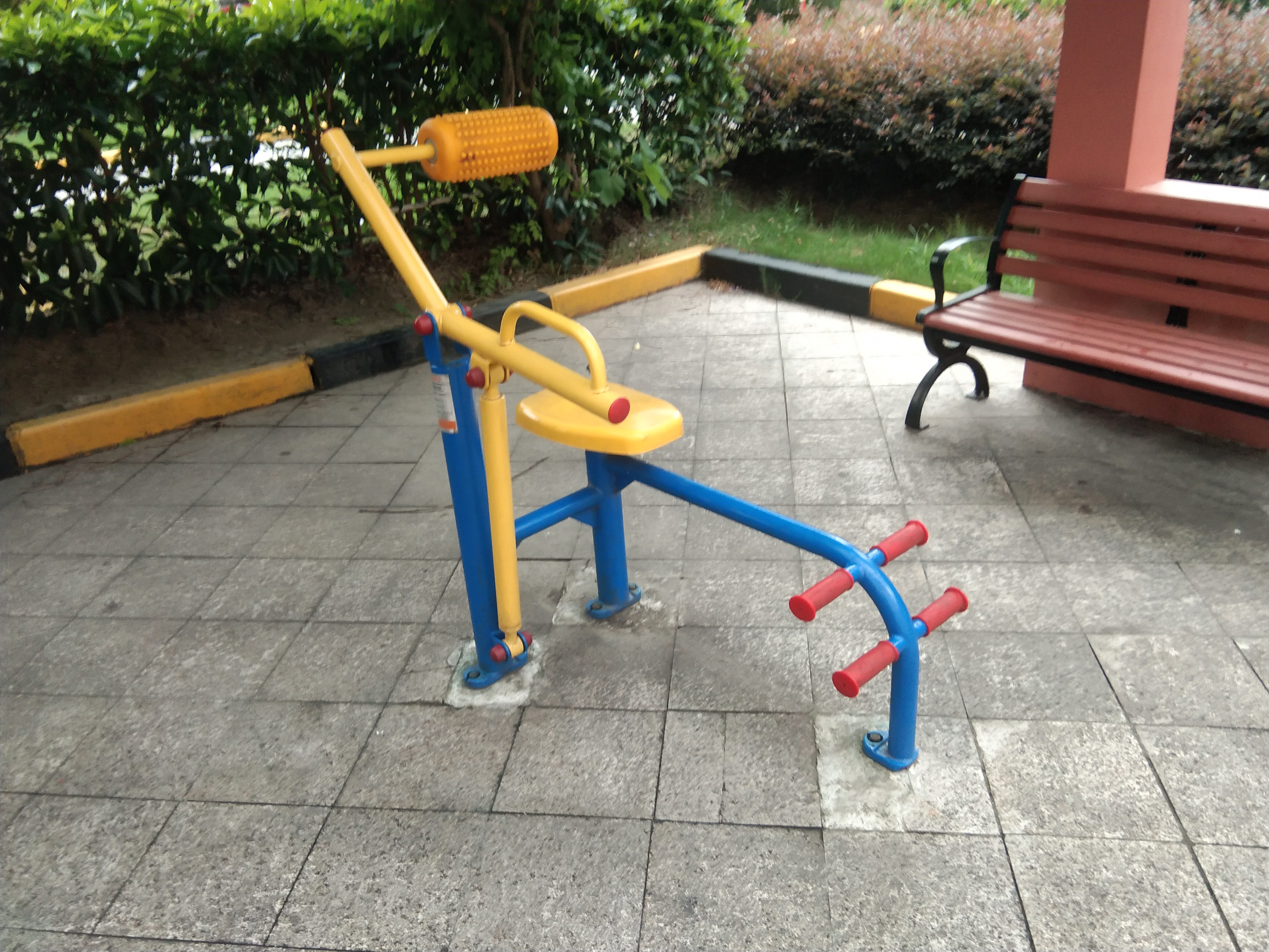 腹背鍛煉器 腹背鍛煉器