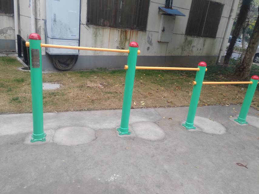 多聯(lián)壓腿架