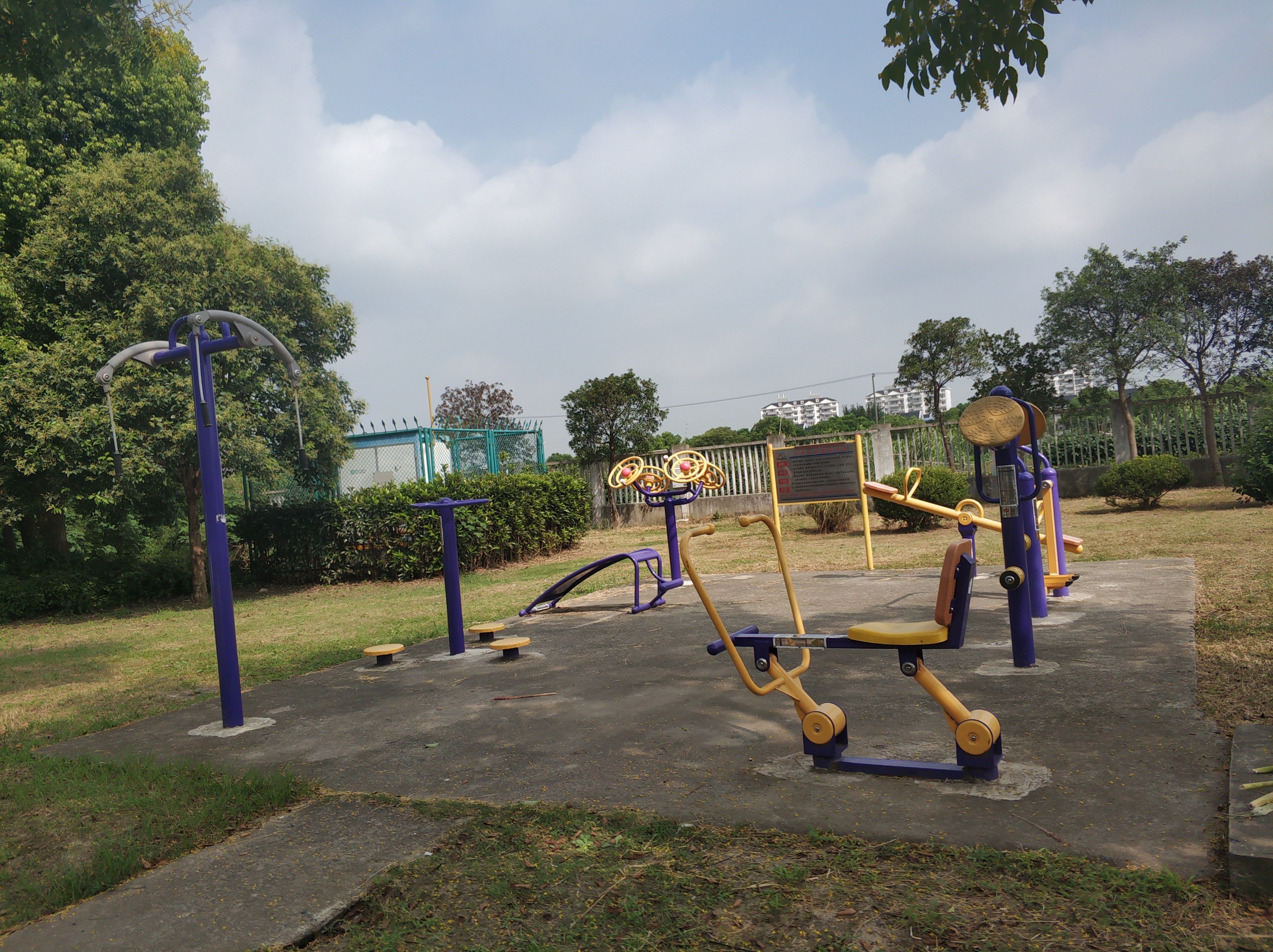 民惠八區(qū)健身苑點