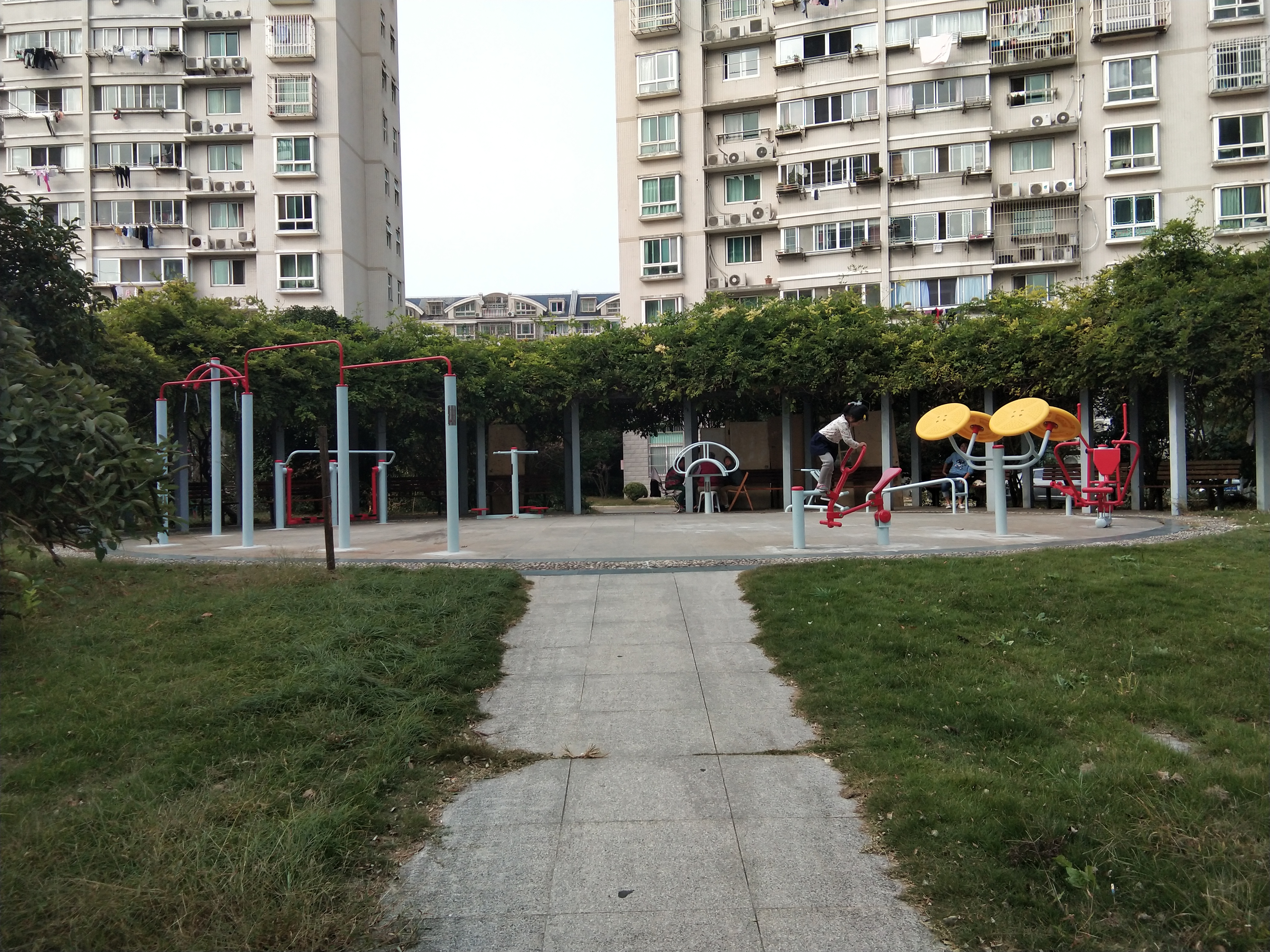 安建居委健身點