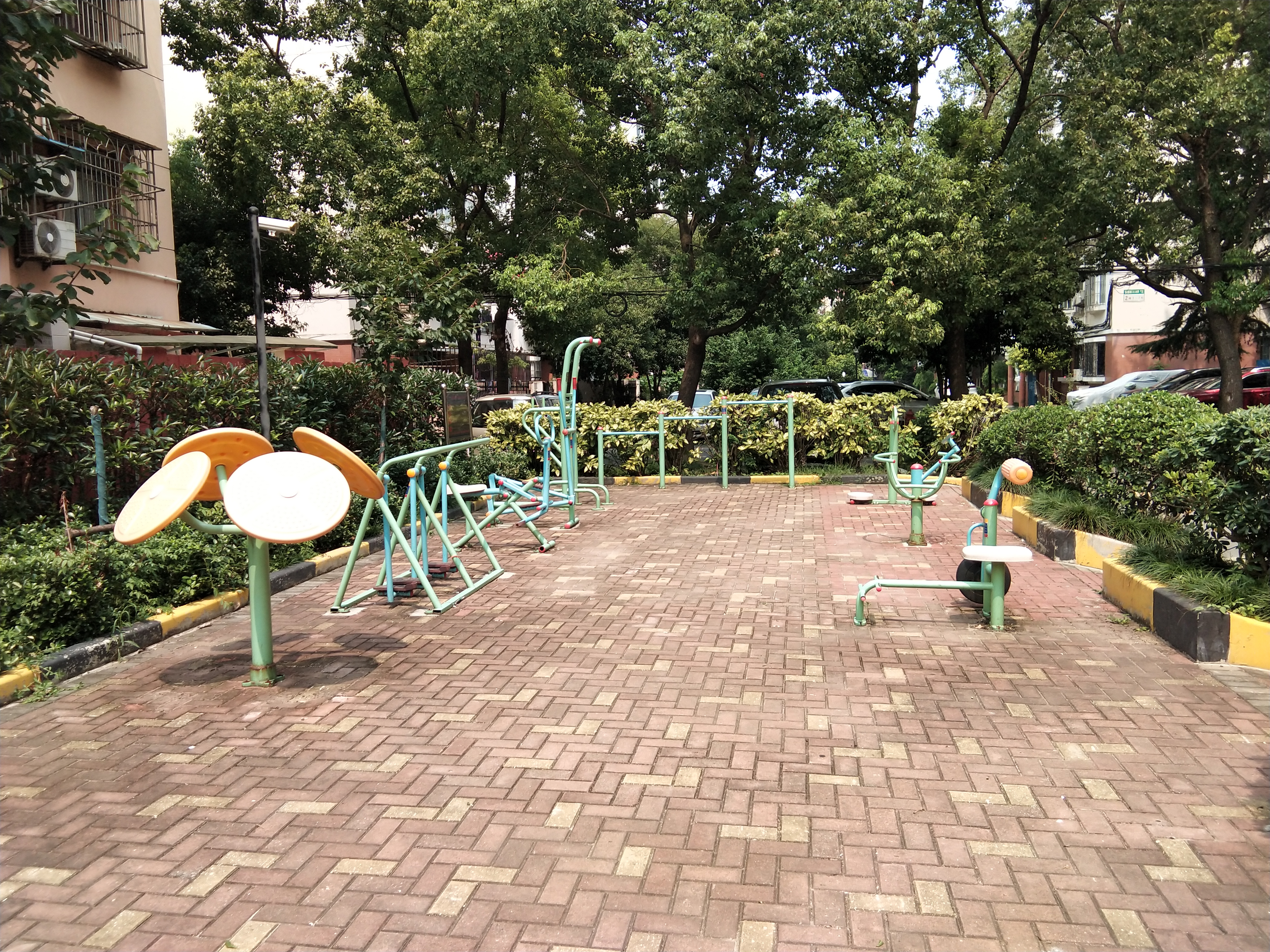 銀都一居委薔薇工作室