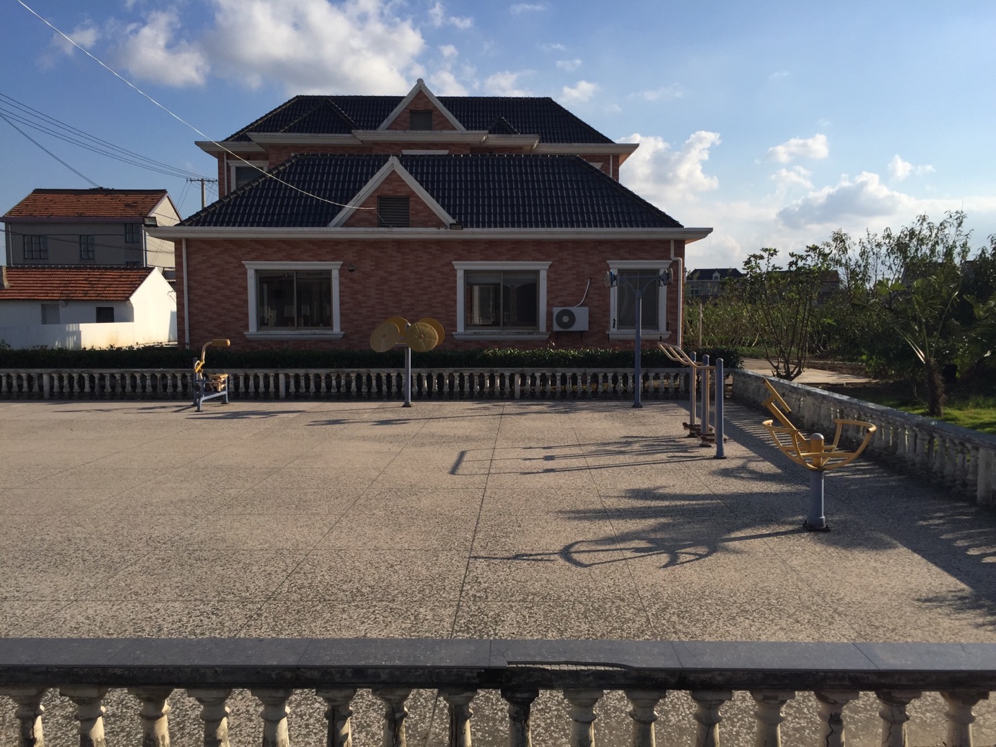 民建村六組健身點