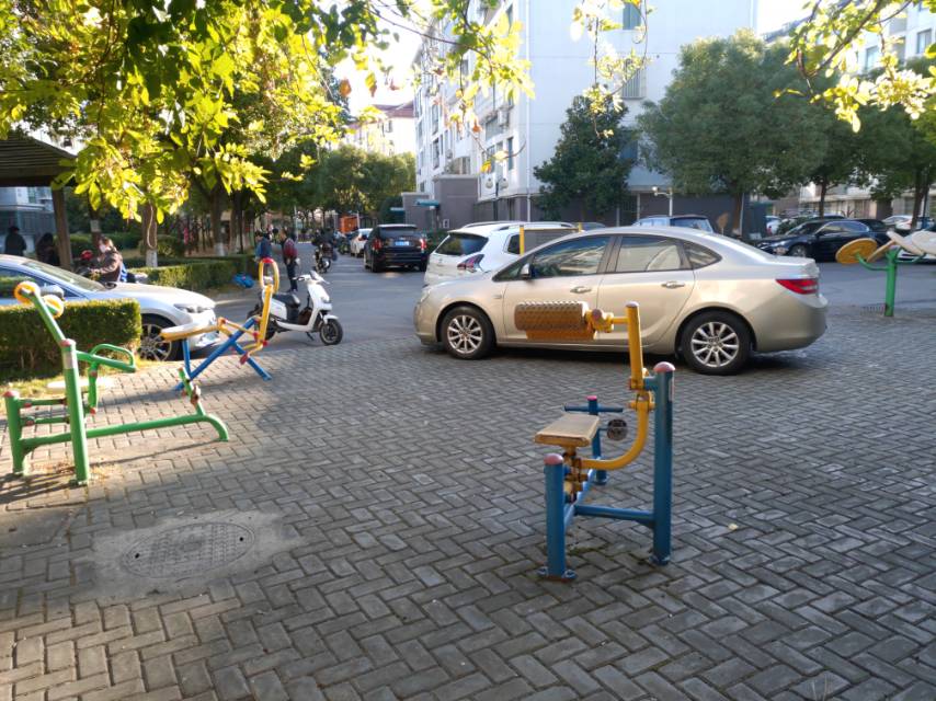 浦東新區(qū)高東鎮(zhèn)高東新村第二居民委員會健身苑點3