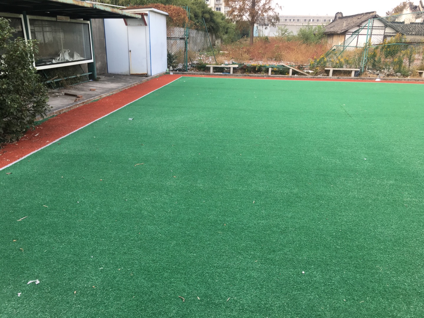 勝利居委門(mén)球場(chǎng)