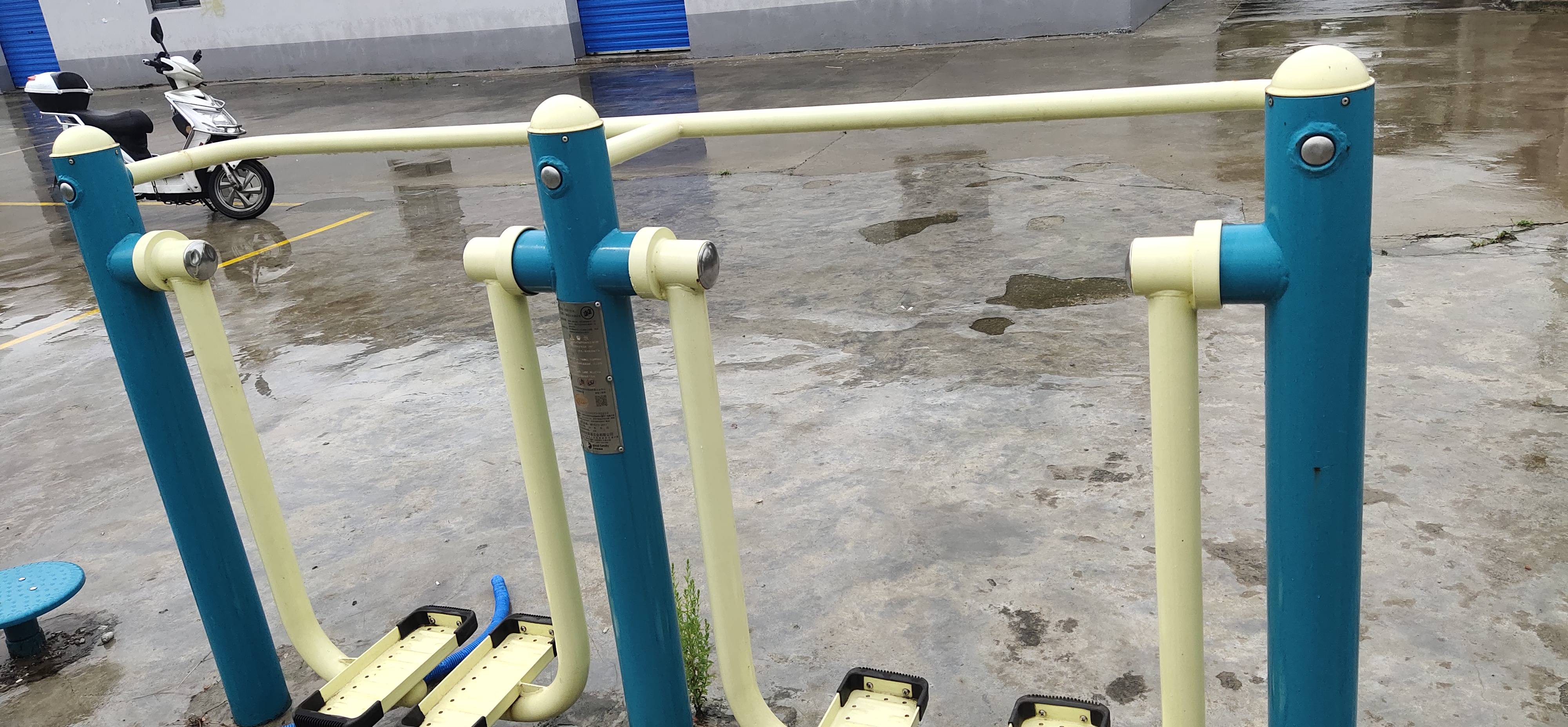 雙位太空漫步機(jī)