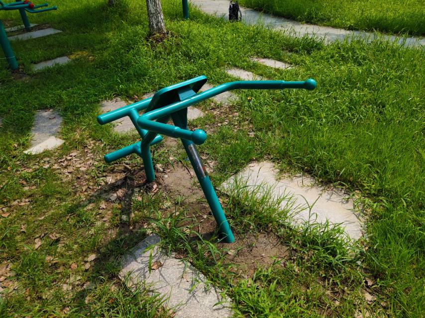 背肌訓(xùn)練按摩器