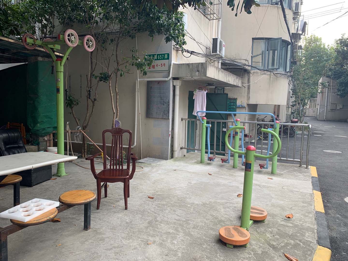 膠一居民區(qū)健身點(diǎn)