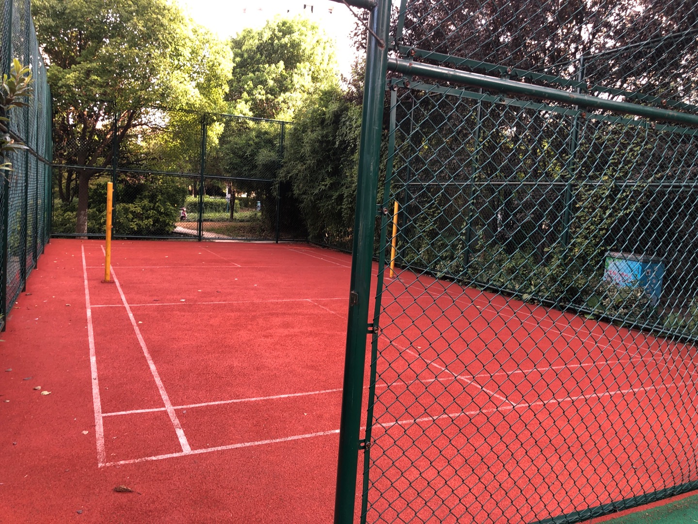 馬橋鎮(zhèn)夏朵園羽毛球場