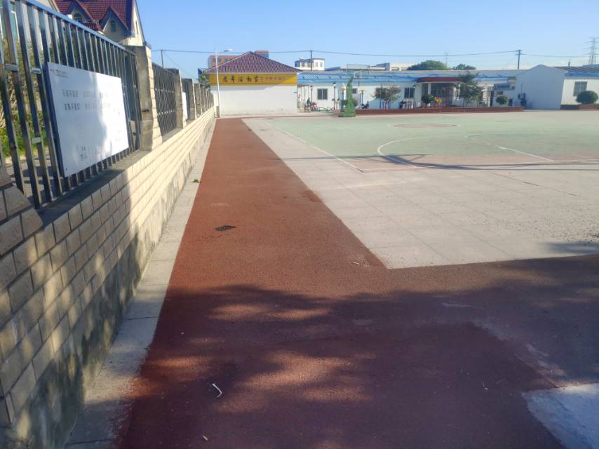 朱涇鎮(zhèn)新農(nóng)社區(qū)健身步道