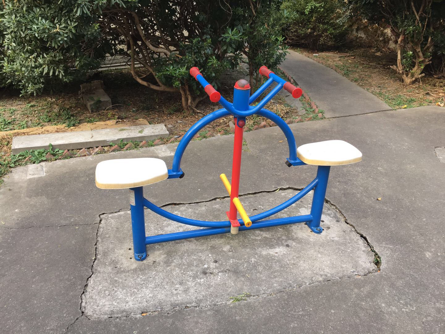 下肢康復(fù)器