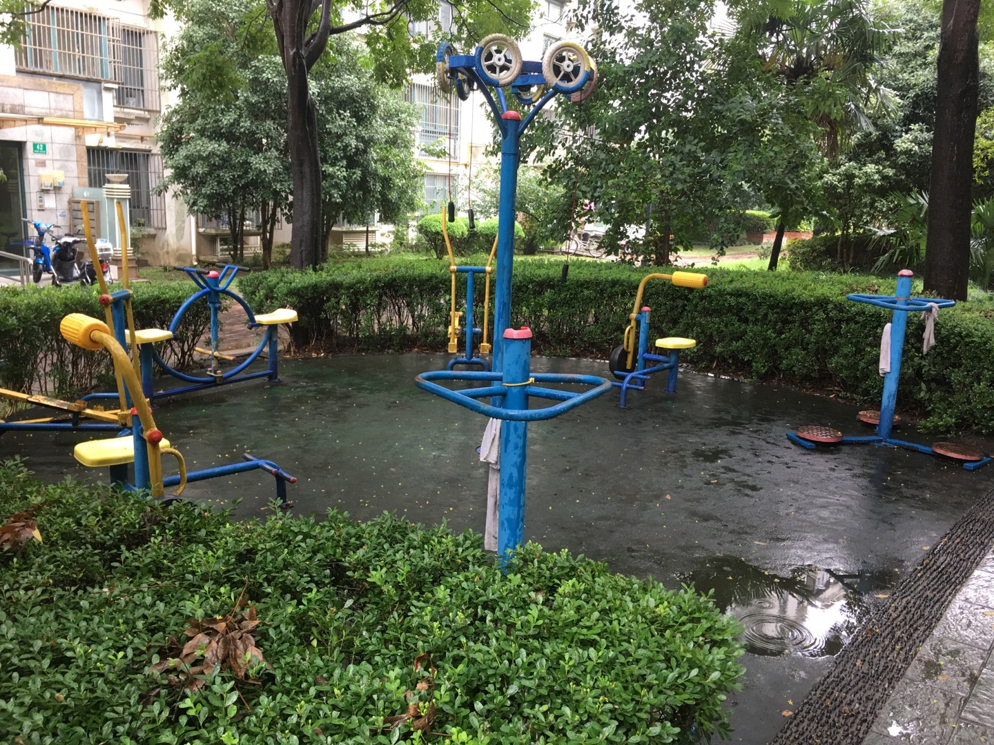 梅川社區(qū)健身苑點（3）