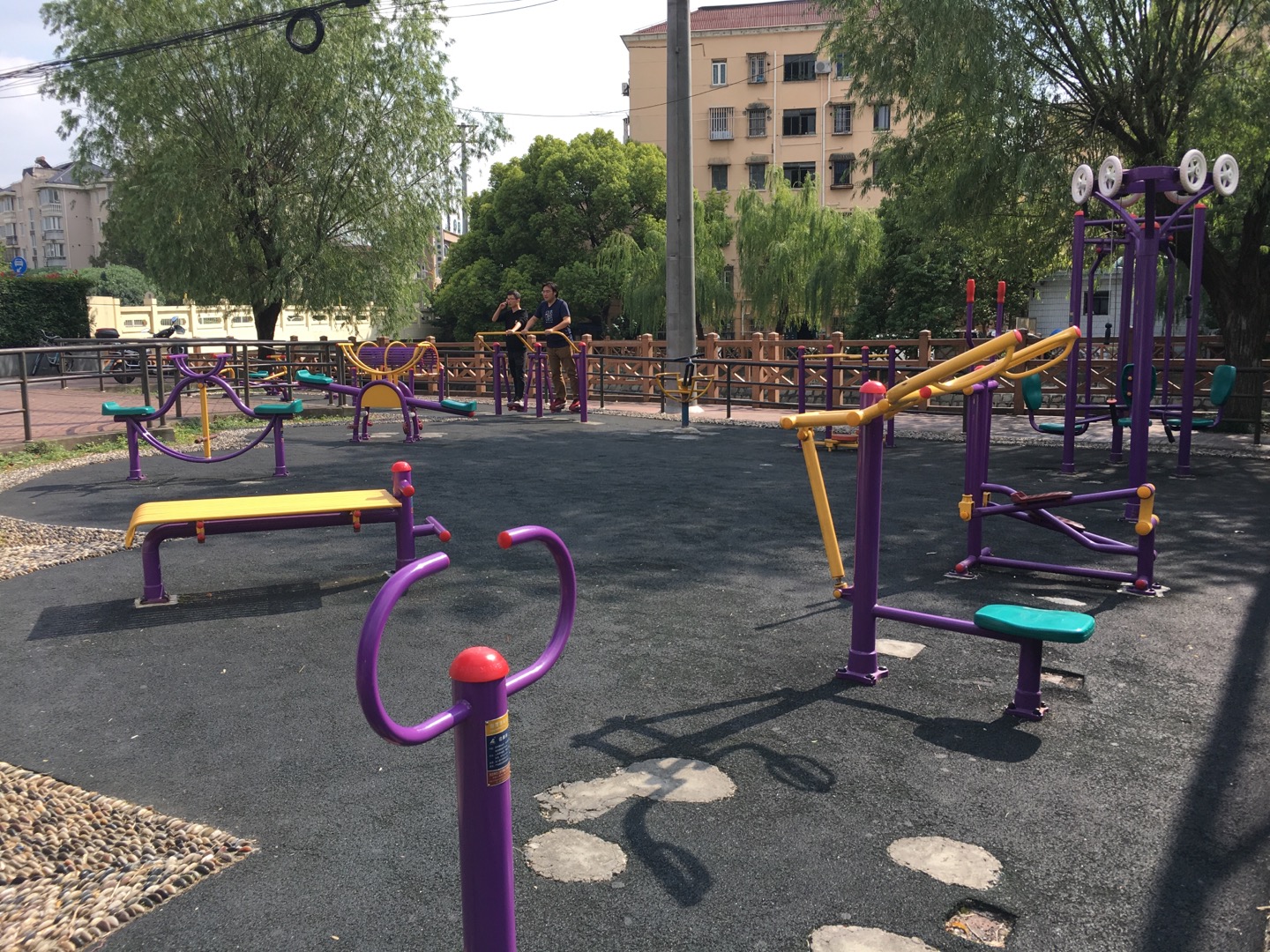 體育之光健身點(diǎn)