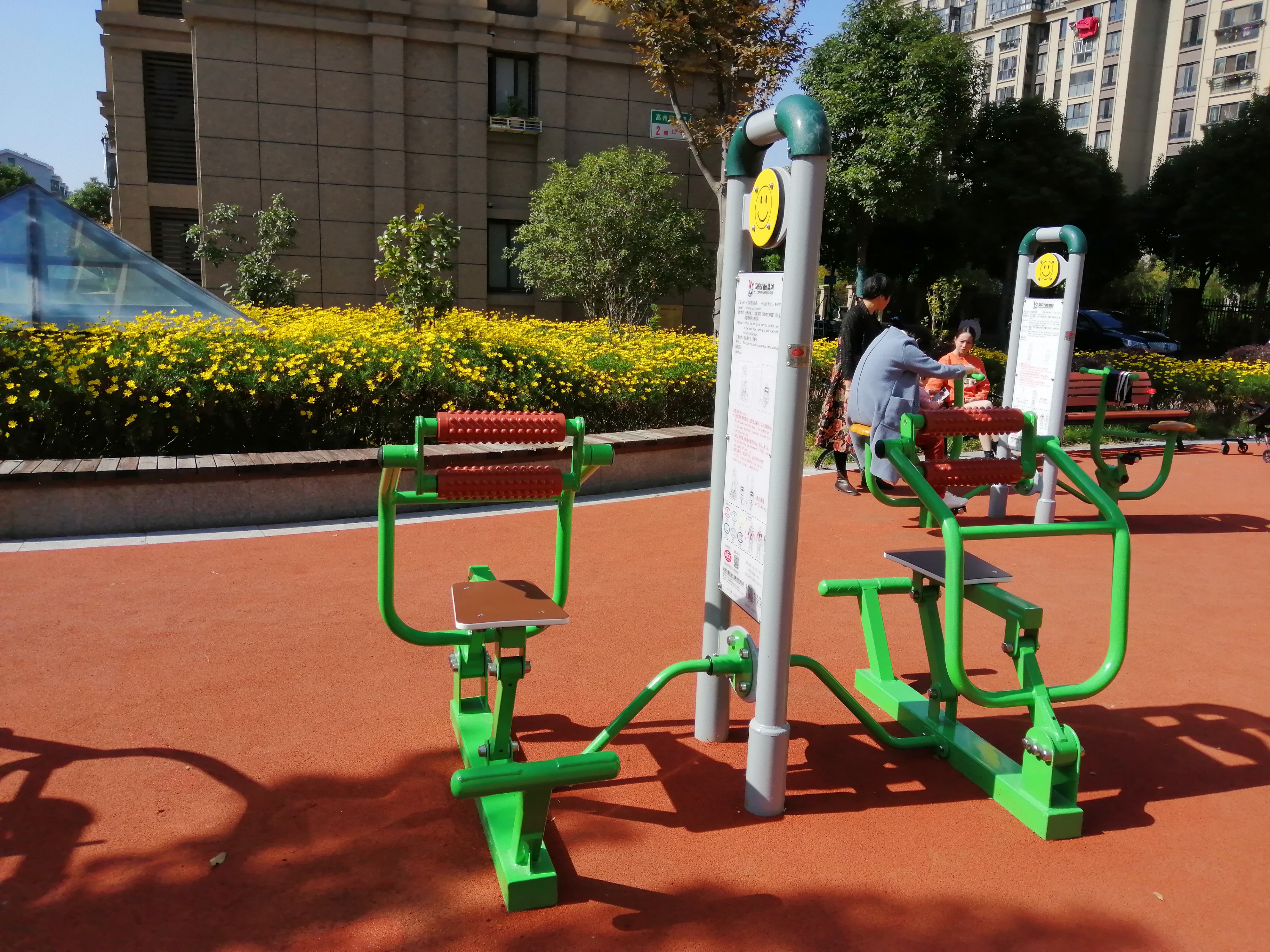 雙位背部訓(xùn)練器