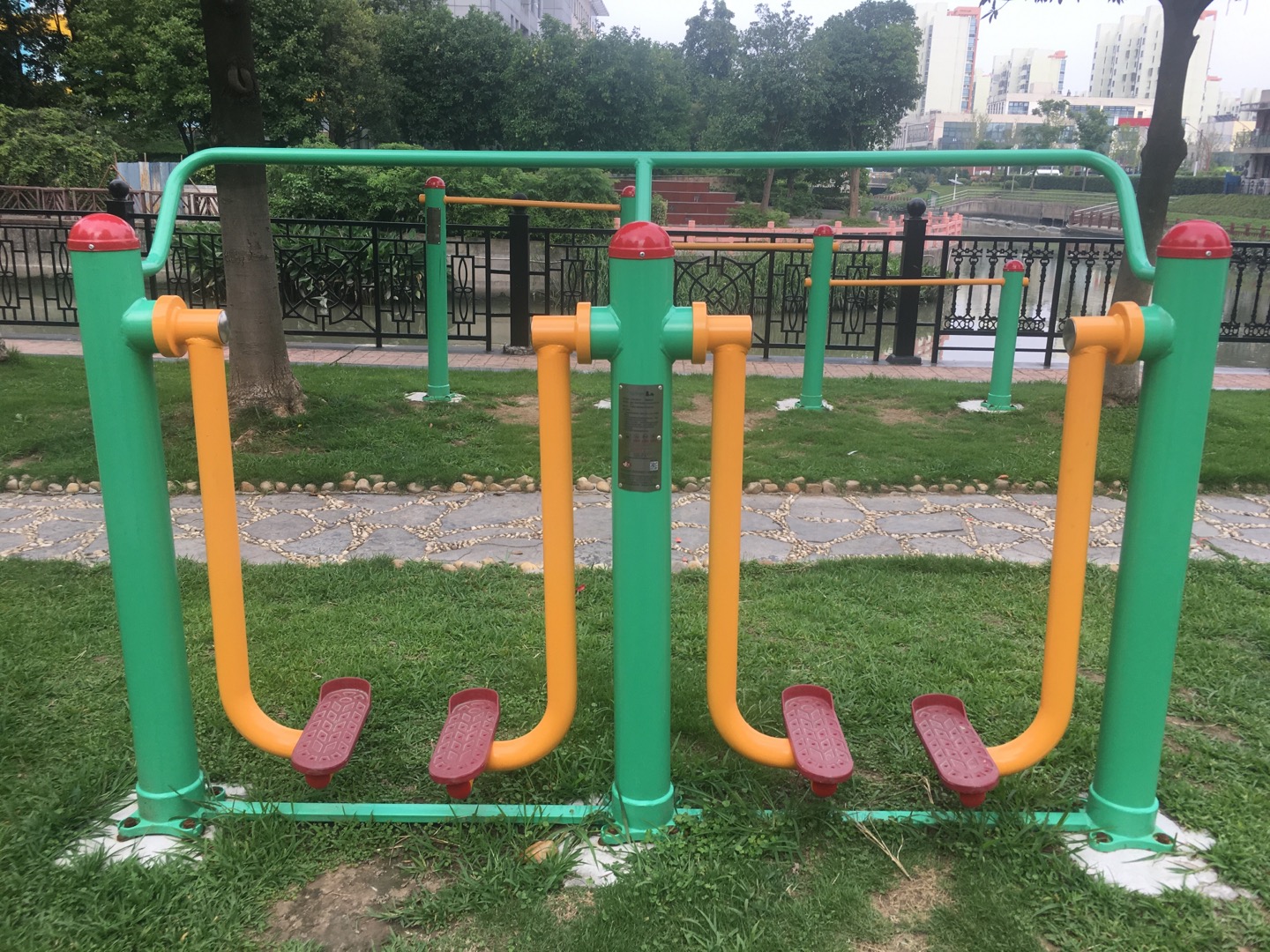 兩聯(lián)漫步機(jī)