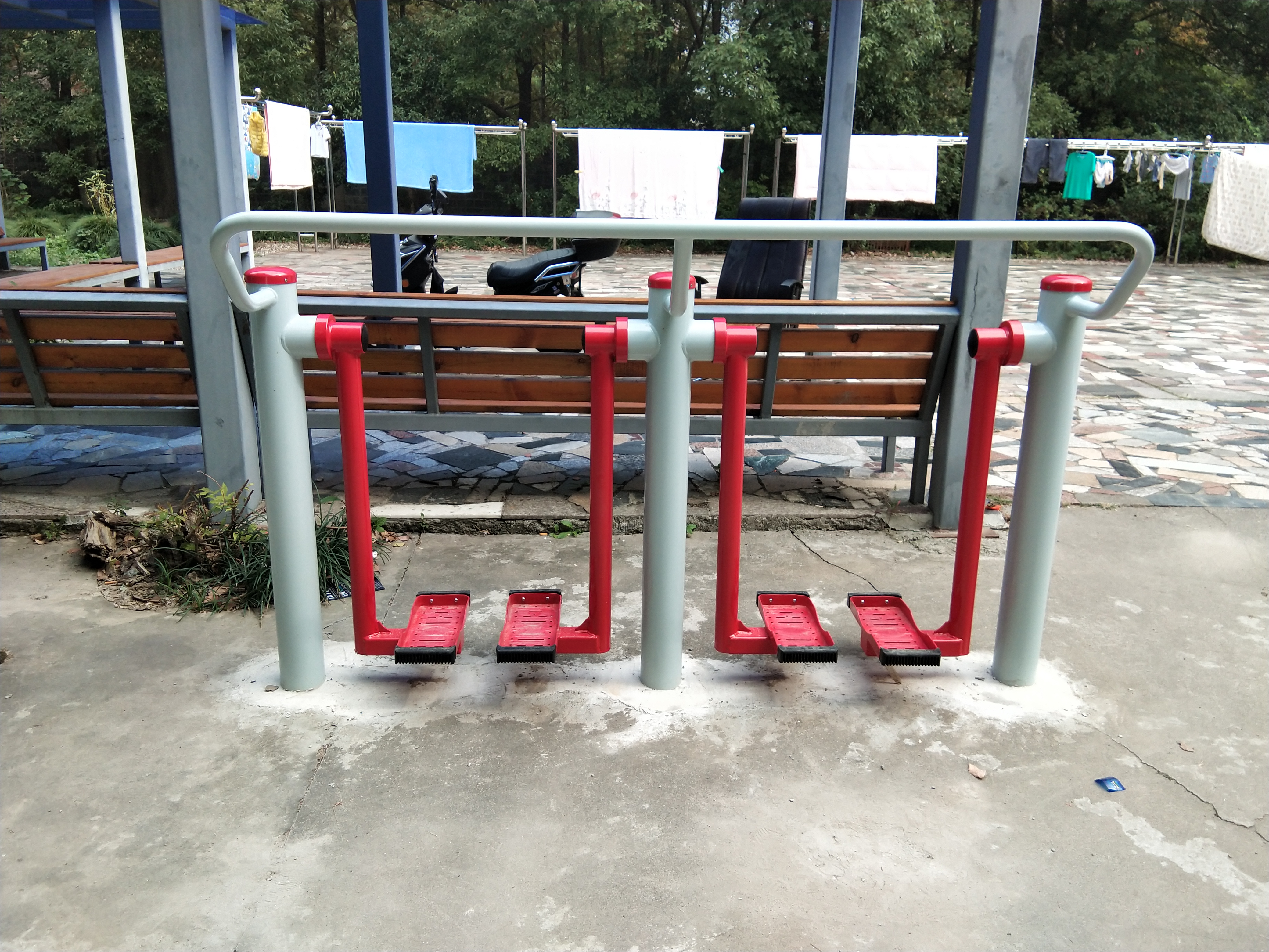 兩聯(lián)漫步機(jī)