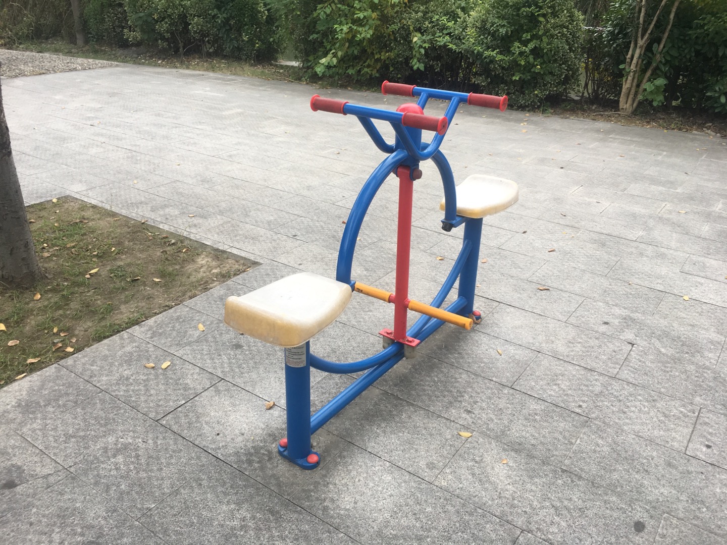 下肢康復(fù)器