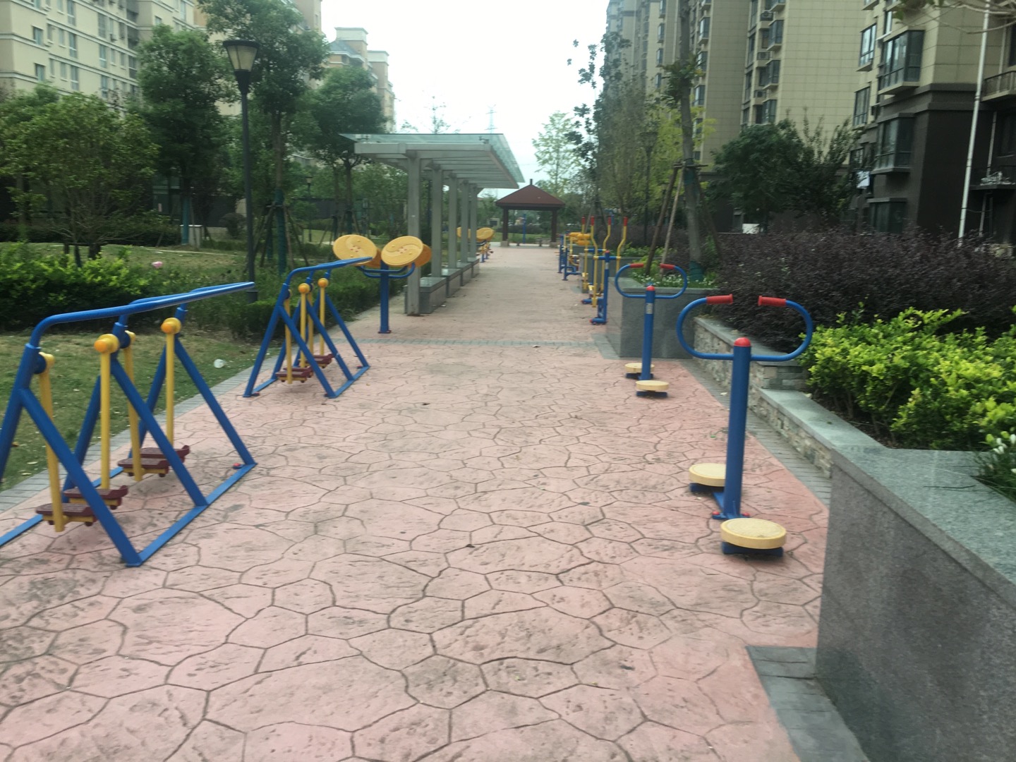 明中苑健身點(diǎn)