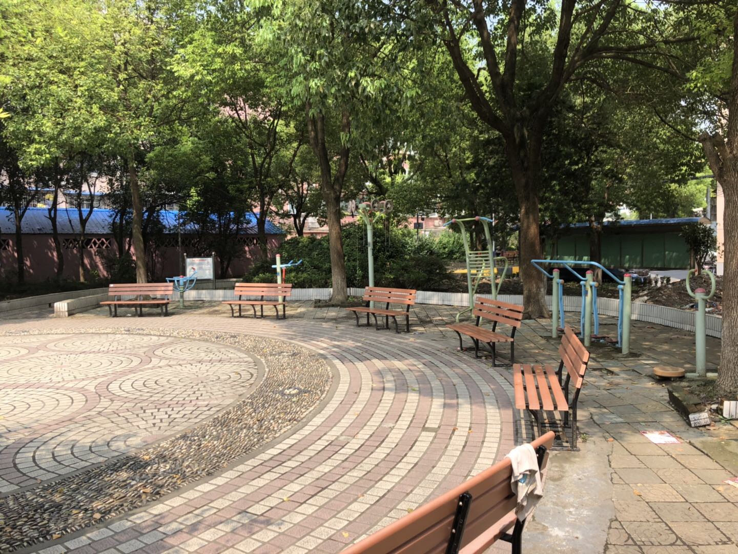 逸仙二村二居委健身點2