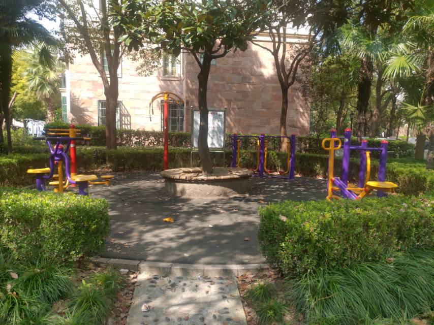 維羅納小區(qū)健身點(diǎn)1