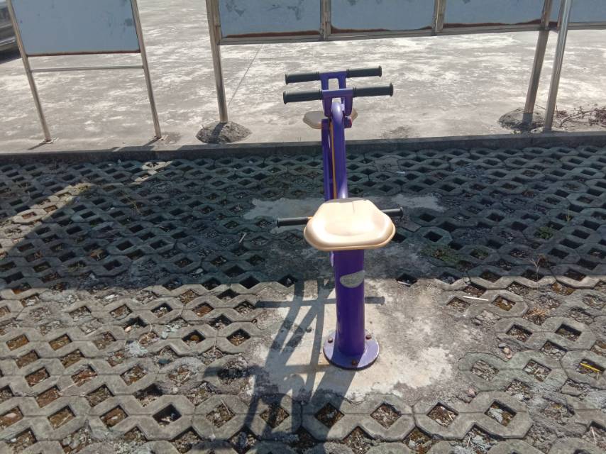 下肢康復(fù)器