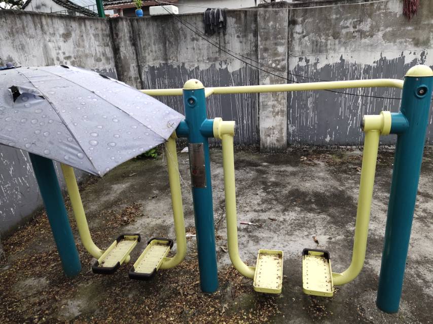 雙位太空漫步機