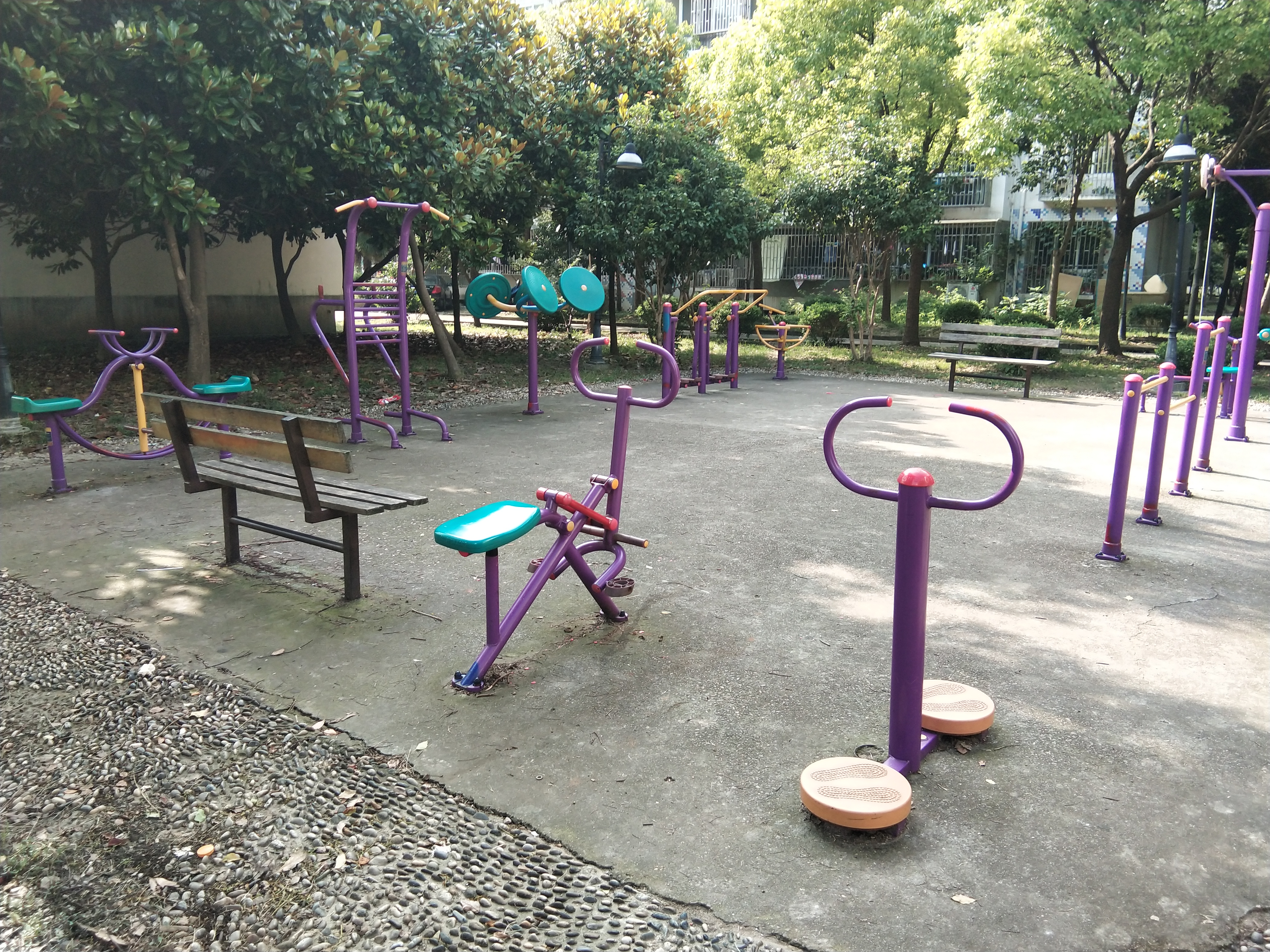 奉城鎮(zhèn)康碧苑市民益智健身苑點(diǎn)