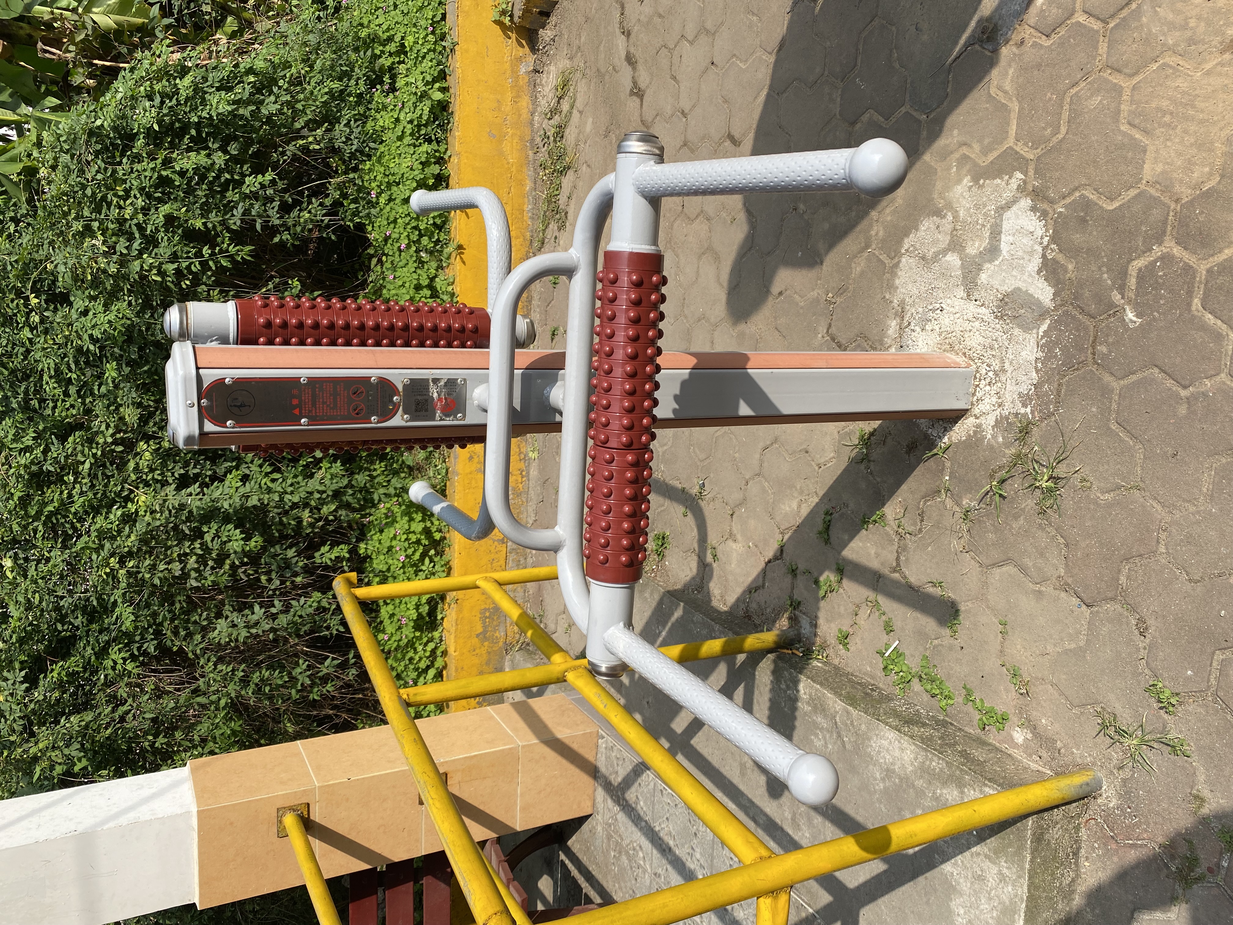 互動式腰背按摩器