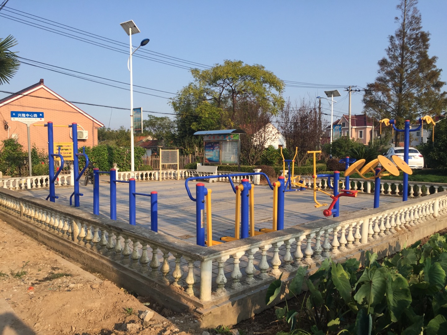 興隆村三組健身點(diǎn)