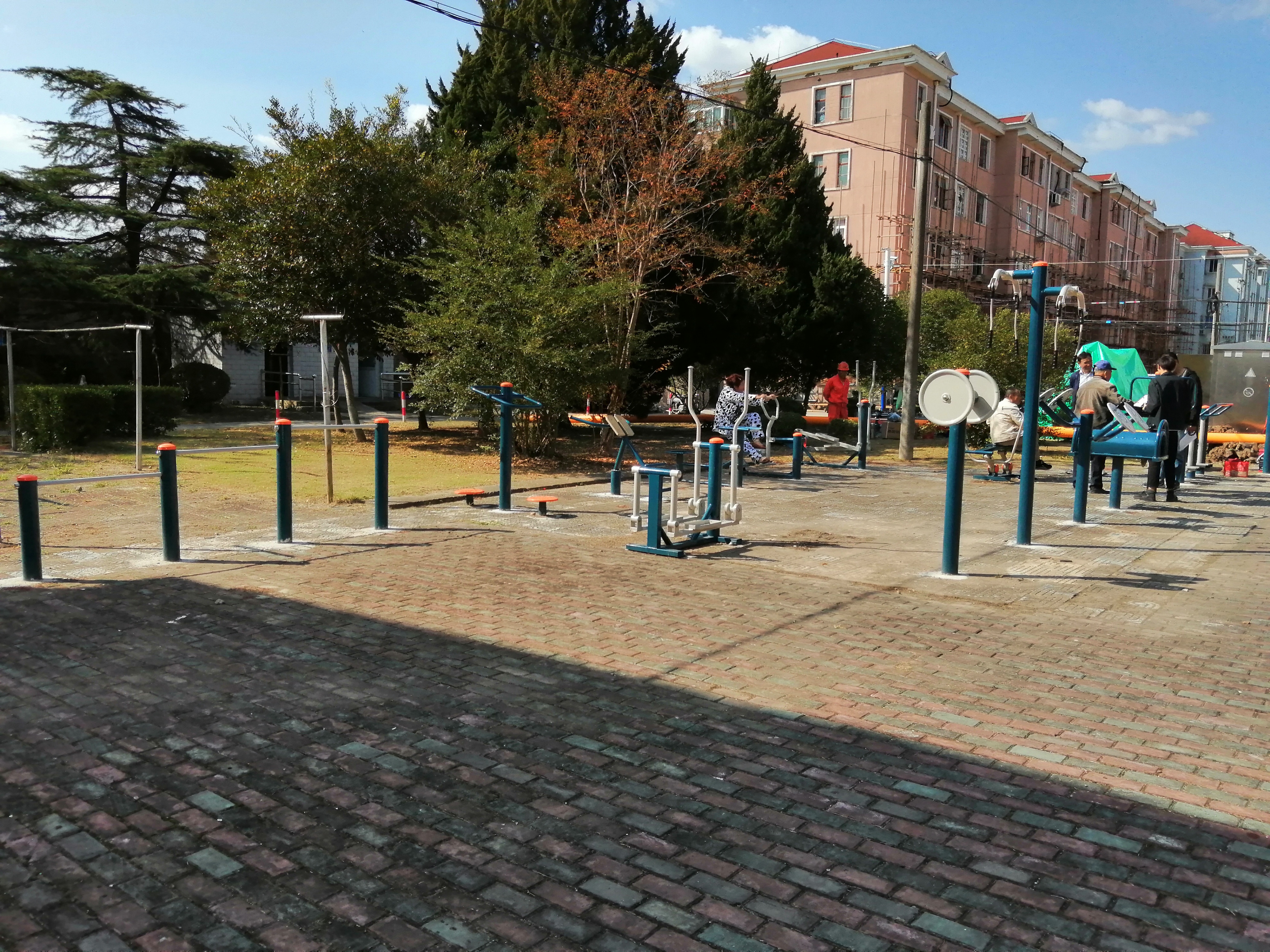 長(zhǎng)江二村健身點(diǎn)