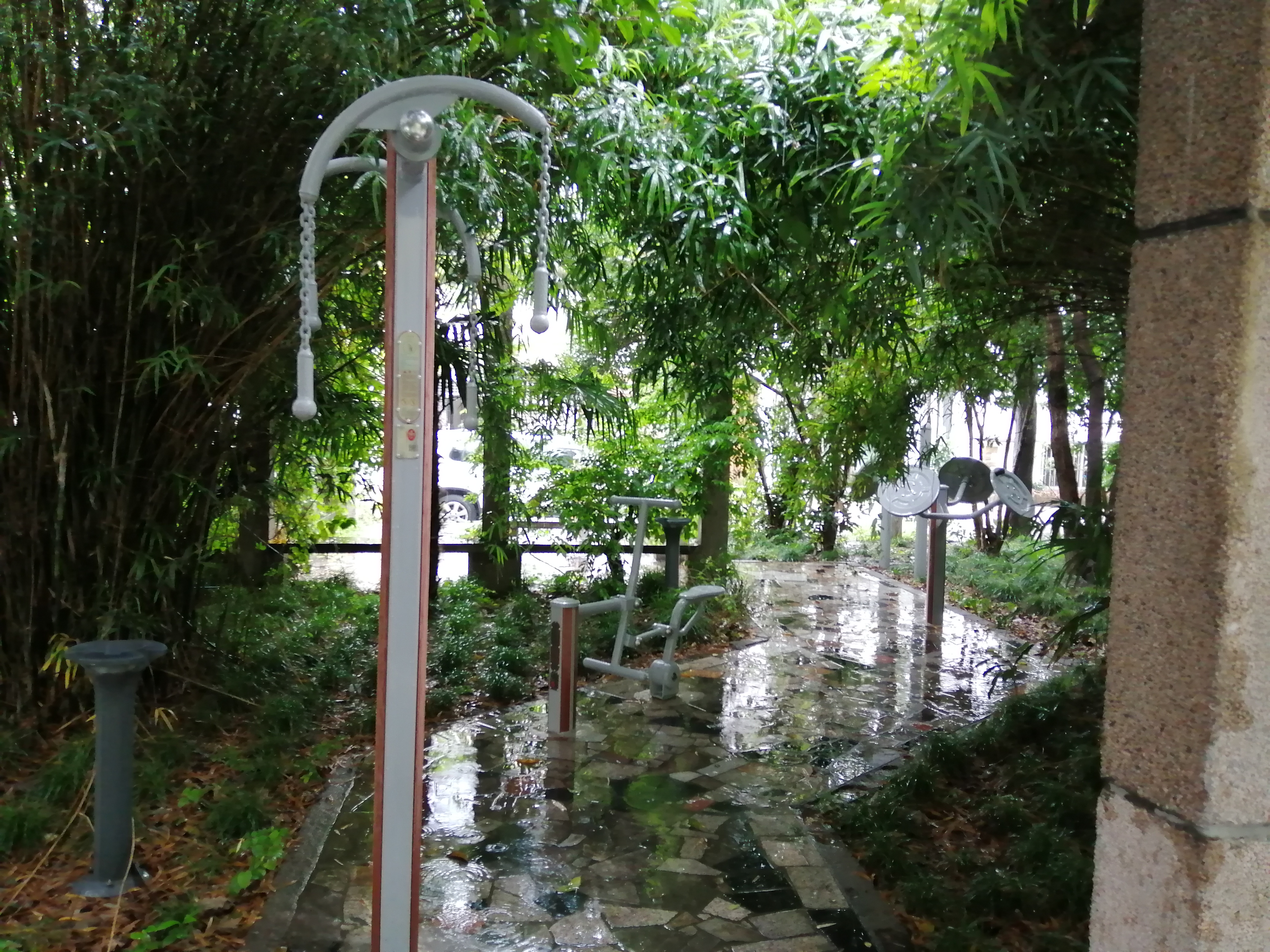 石泉街道中寧別墅健身苑點