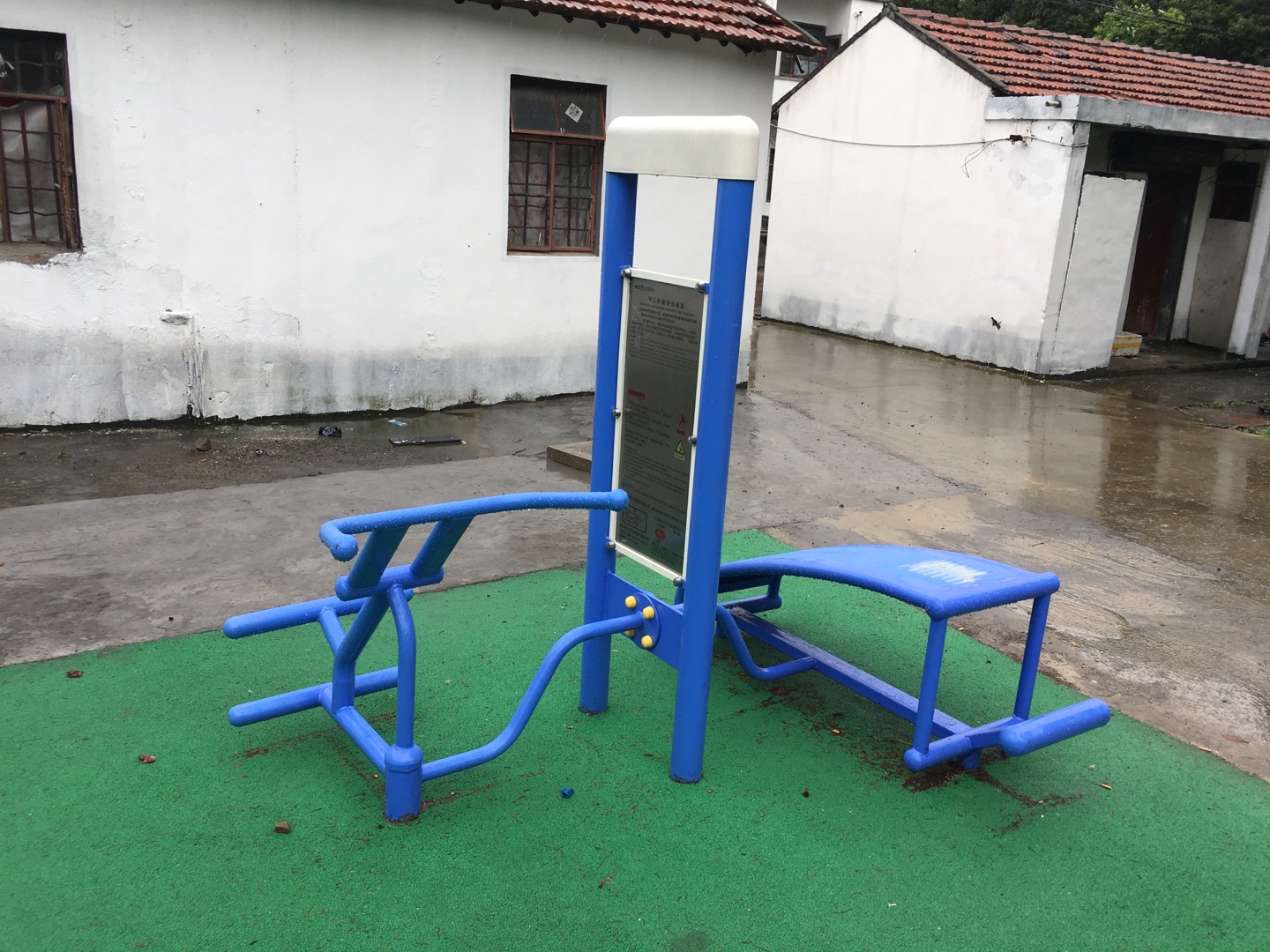 雙立柱腹背訓(xùn)練器