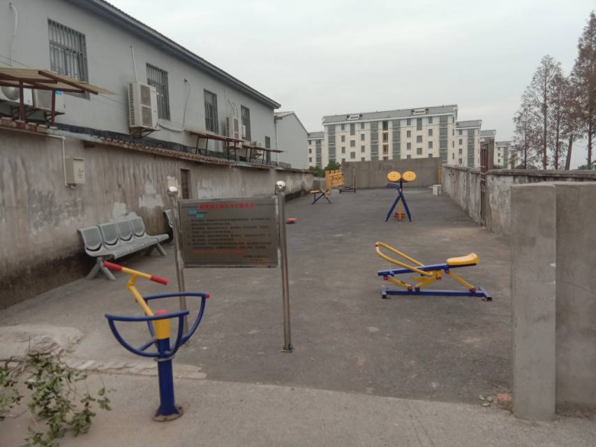 大溝村江鎮(zhèn)西街83號西橋頭健身路徑