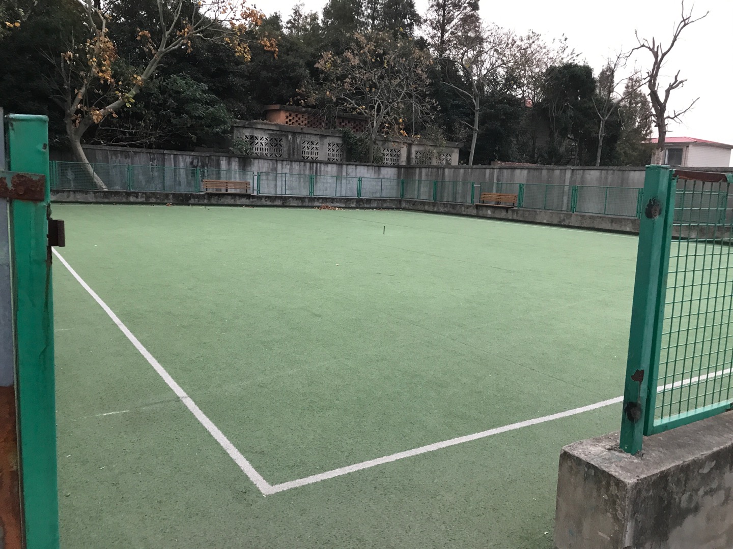 農(nóng)場(chǎng)居委公共運(yùn)動(dòng)場(chǎng)門球場(chǎng)