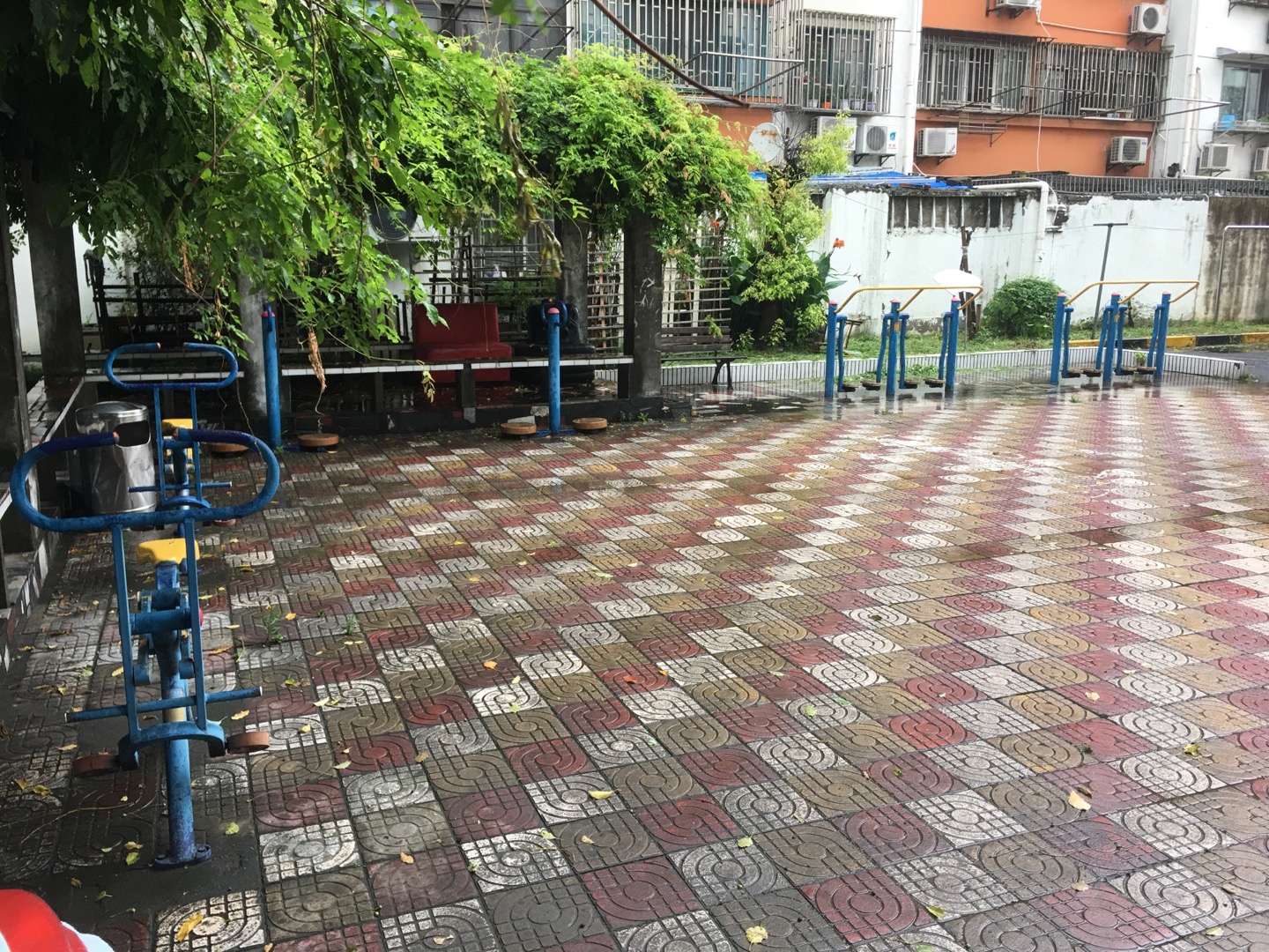 金湯社區(qū)健身苑點(diǎn)（3）