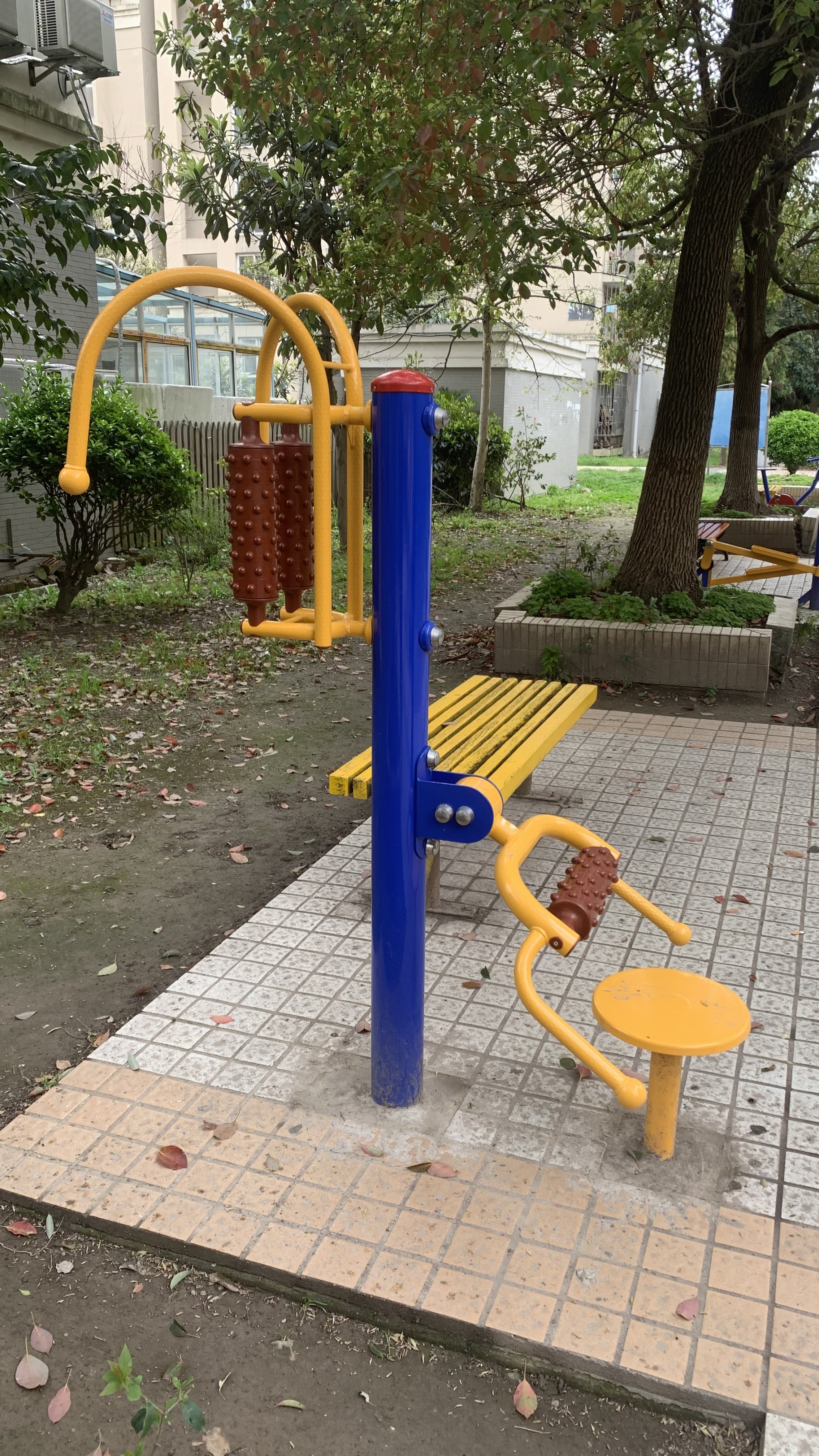 腰背按摩器 腰背按摩器