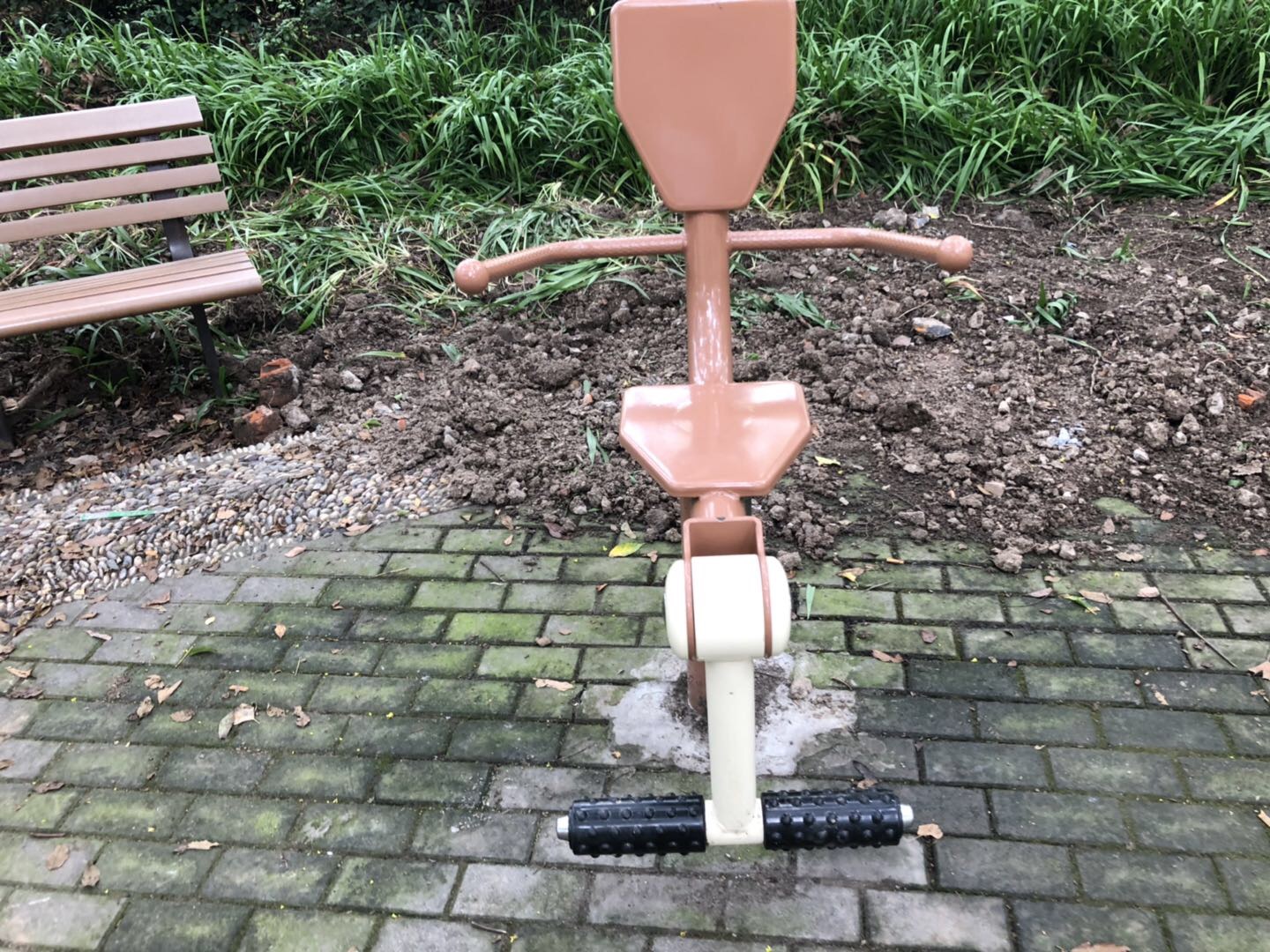 膝關(guān)節(jié)訓(xùn)練器