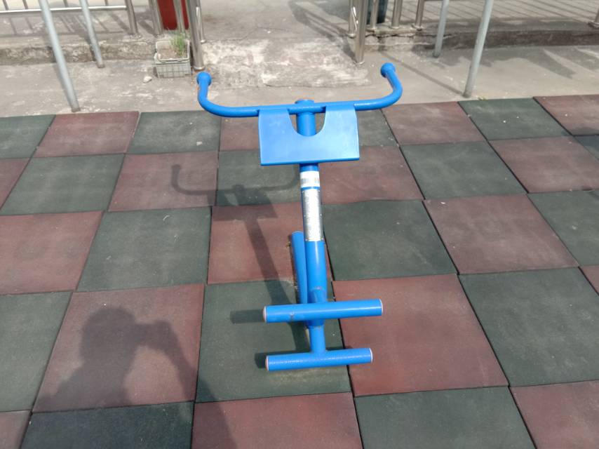 背肌訓(xùn)練器