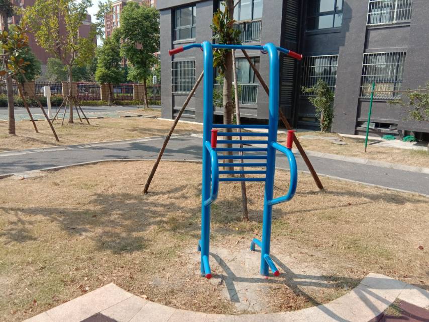 多功能訓(xùn)練器