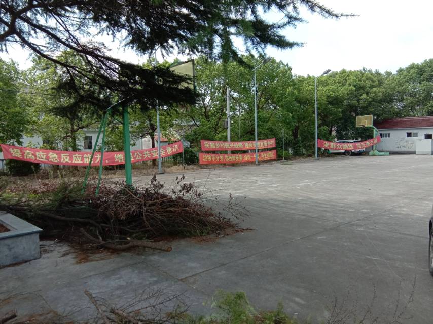 新港村（杜賴）籃球場