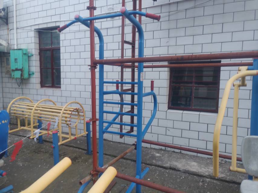 多功能訓(xùn)練器