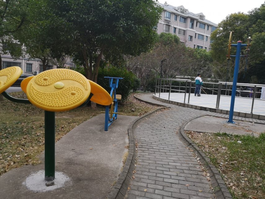 欣蘭苑居委628弄健身點(diǎn)