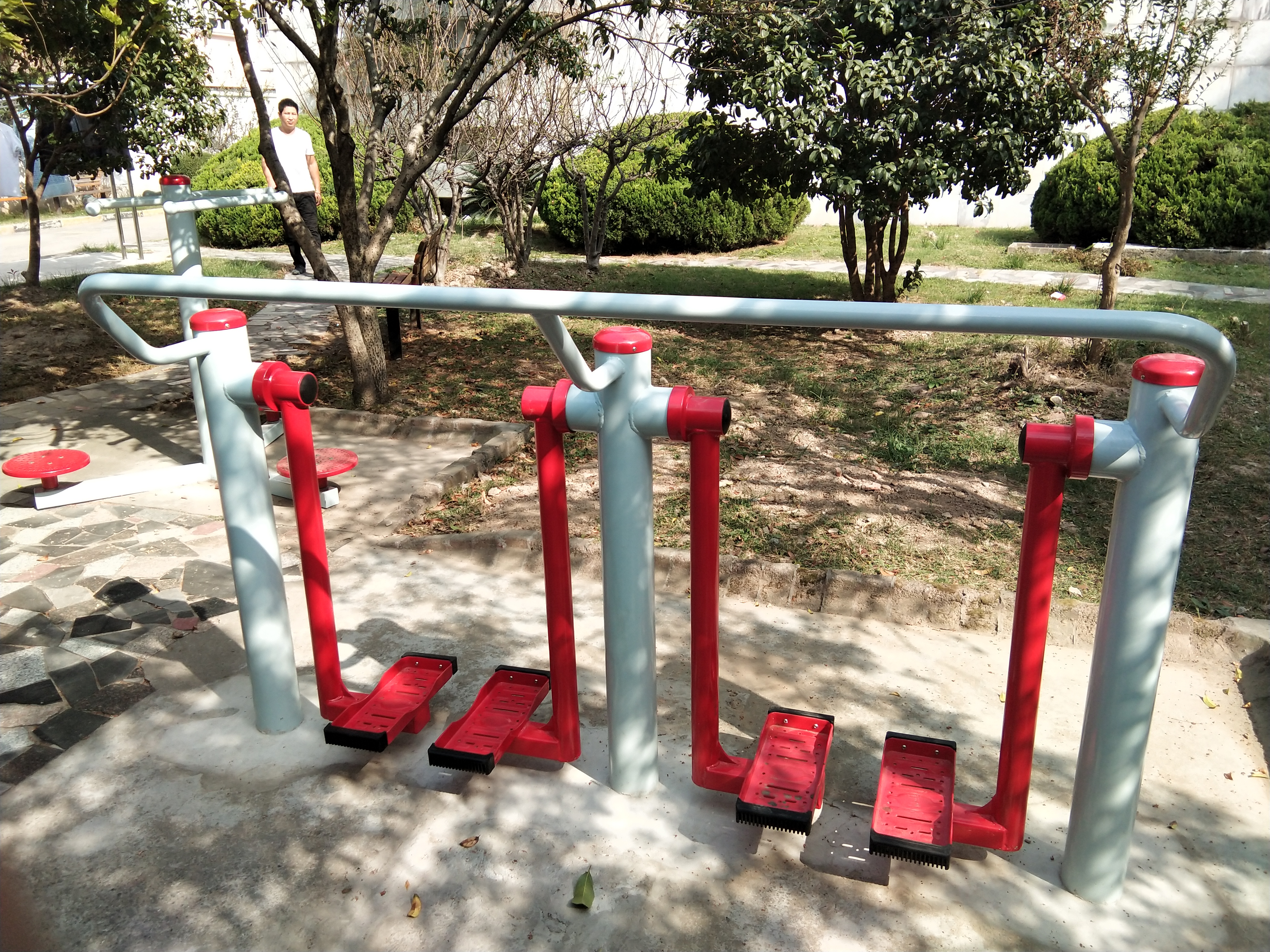 兩聯(lián)漫步機(jī)