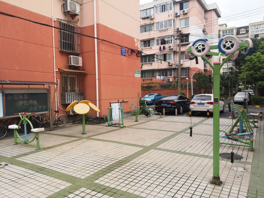 虹莘新村1551弄健身點