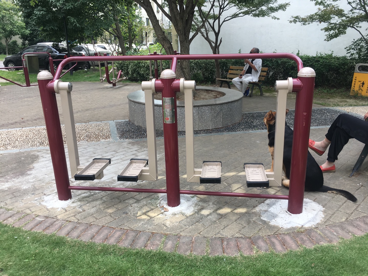 二位太空漫步機